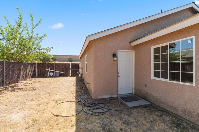 2464 S Kirk St, Fresno, CA 93706 - view of fenced backyard