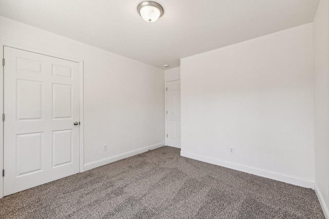 2464 S Kirk St, Fresno, CA 93706 - unfurnished room featuring carpet and baseboards