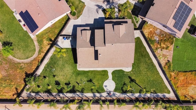 2594 S Duke Ave, Fresno, CA 93727 - drone / aerial view