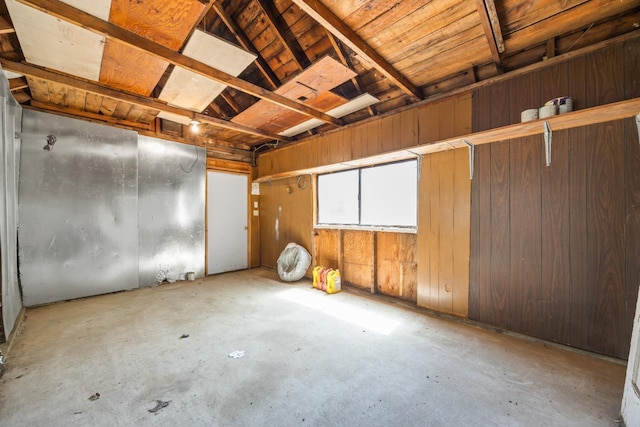 811 E Cambridge Ave, Fresno, CA 93704 - view of garage