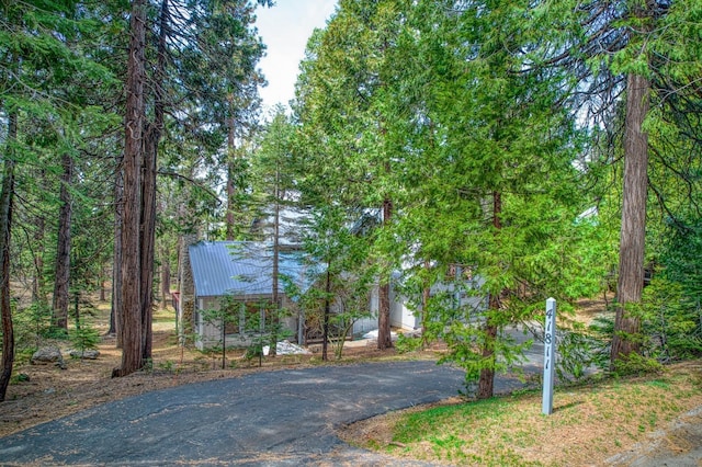 41811 Gray Rock Rd, Shaver Lake, CA 93664 - view of front of home featuring aphalt driveway and metal roof