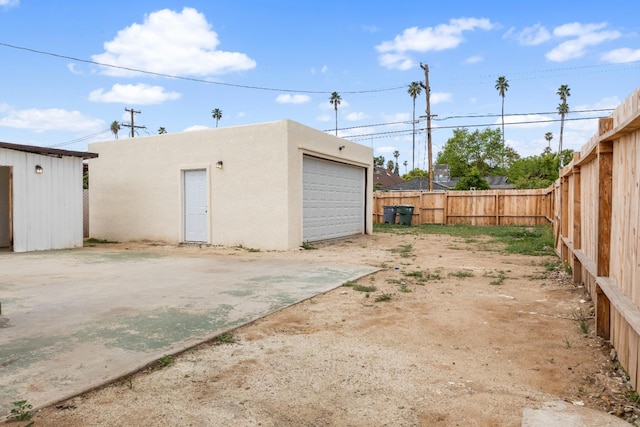 3659 Mono St, Fresno, CA 93702 - view of detached garage