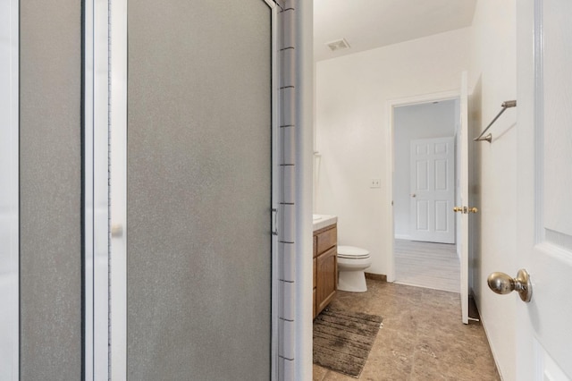 full bath featuring visible vents, vanity, and toilet