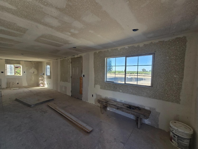 12441 S Henderson Rd, Caruthers, CA 93609 - miscellaneous room featuring a textured ceiling