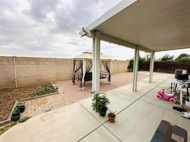 2148 S Villa Ave, Fresno, CA 93727 - view of patio / terrace featuring a fenced backyard and a gazebo