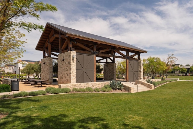 640 Wood Crest Ave, Madera, CA 93636 - view of community featuring a yard and a gazebo