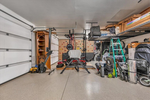 2653 Vermont Ave, Clovis, CA 93619 - view of garage