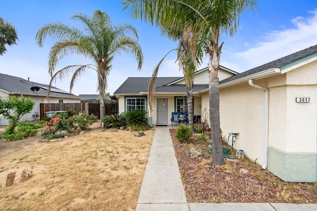 3617 Clay Ct, Selma, CA 93662 - view of front facade featuring fence and stucco siding
