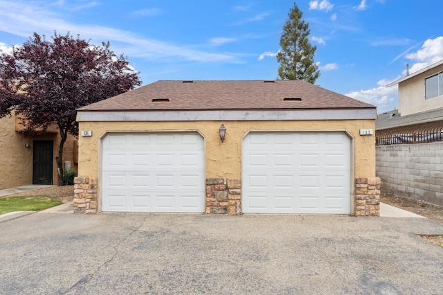 7178 N Fruit Ave Unit 132, Fresno, CA 93711 - view of detached garage