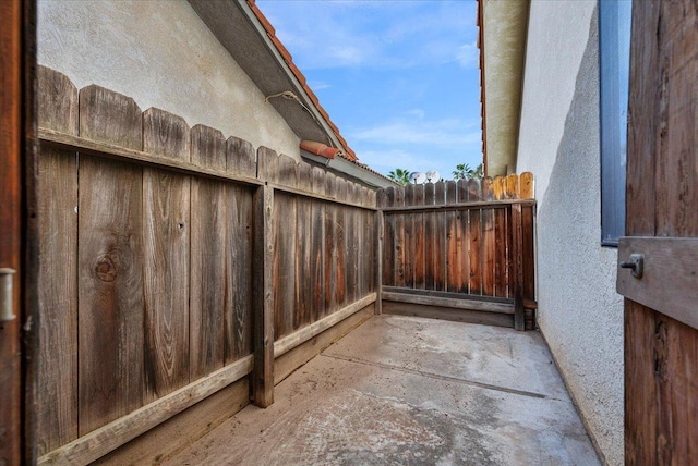 1607 E Everglade Ave, Fresno, CA 93720 - view of patio / terrace