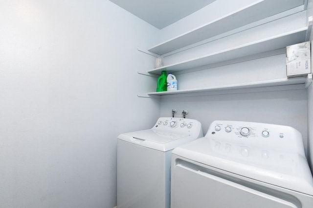 1151 S Chestnut Ave Unit 146, Fresno, CA 93702 - clothes washing area with laundry area and washing machine and dryer