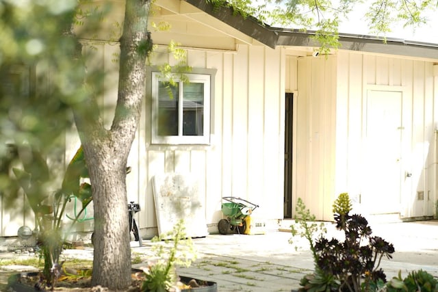1016 N White St, Hanford, CA 93230 - exterior space with board and batten siding