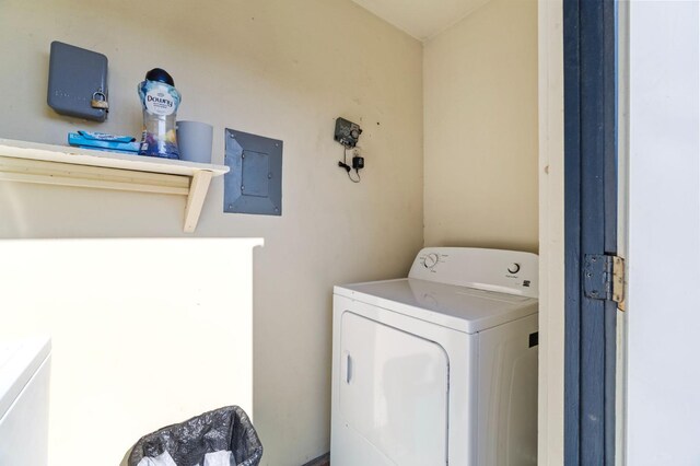 4311 N Emerson Ave, Fresno, CA 93705 - laundry area featuring separate washer and dryer, electric panel, and laundry area