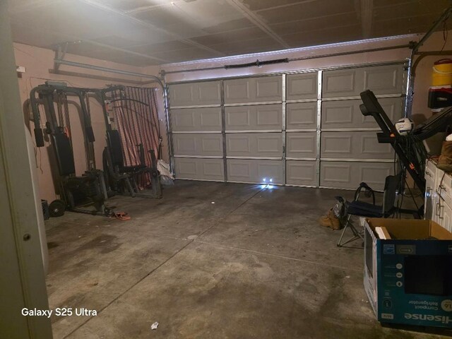 21754 California, San Joaquin, CA 93660 - view of garage