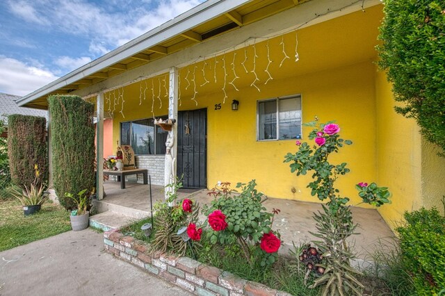 25 E Hawes, Fresno, CA 93706 - photo 1