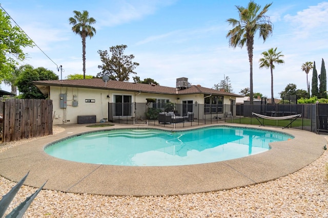 340 W Escalon Ave, Fresno, CA 93704 - view of swimming pool