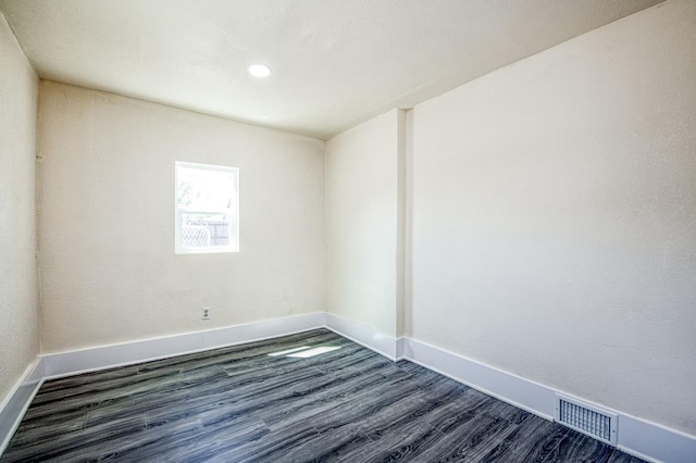 2225 N Van Ness Blvd, Fresno, CA 93704 - spare room with dark wood-style flooring, baseboards, and recessed lighting