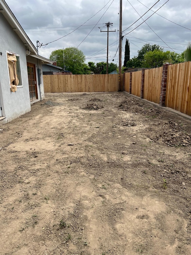 1565 Bluejay, Hanford, CA 93230 - view of yard featuring fence