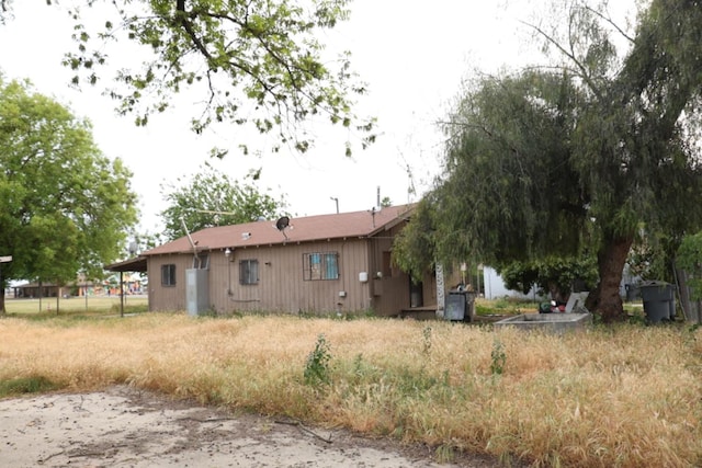 1850 Sheridan St Unit 3/4, Selma, CA 93662 - view of rear view of house