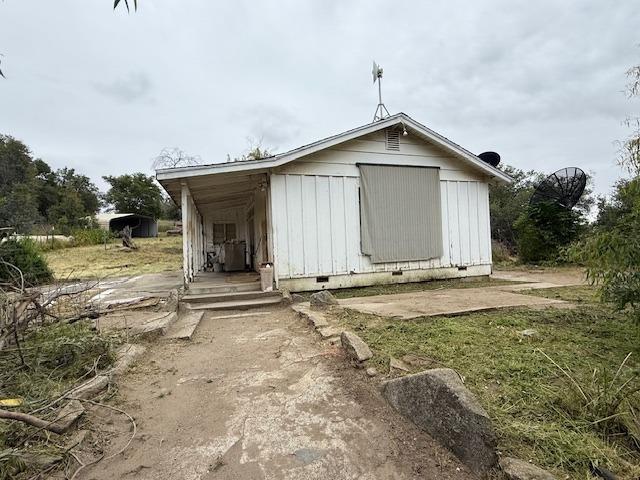 28826 Auberry Rd, Clovis, CA 93619 - view of outbuilding with an outdoor structure