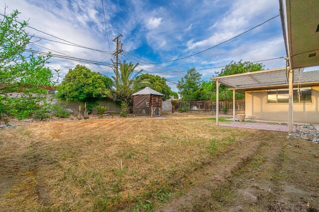 230 W Fountain Way, Fresno, CA 93705 - photo 19