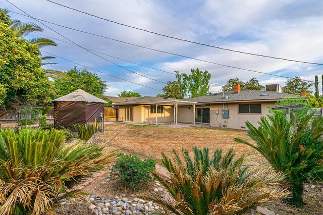 230 W Fountain Way, Fresno, CA 93705 - photo 18