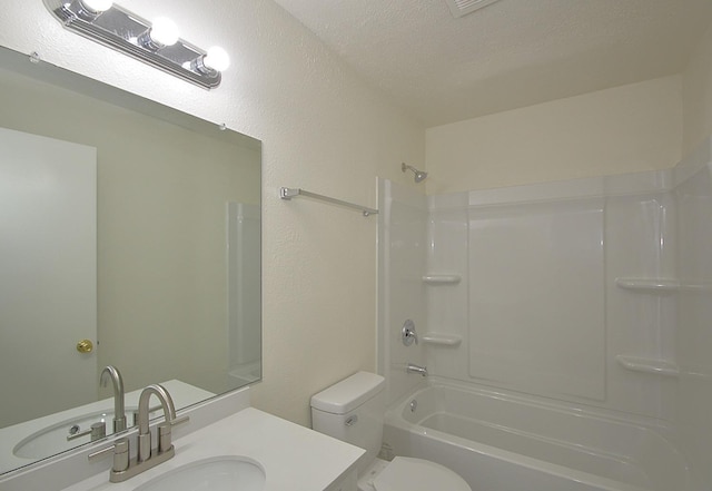4765 N Cedar Ave Unit 105, Fresno, CA 93726 - bathroom featuring toilet and vanity