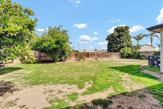 30 S Cambridge Dr, Lemoore, CA 93245 - view of yard