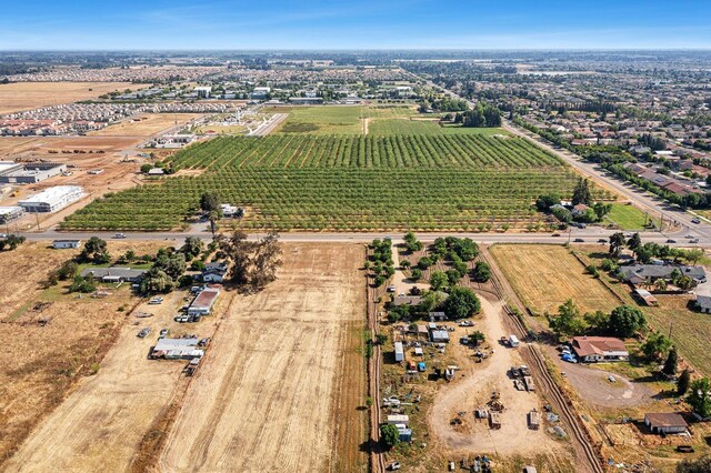 8175 E Shaw Ave, Clovis, CA 93619 - photo 14