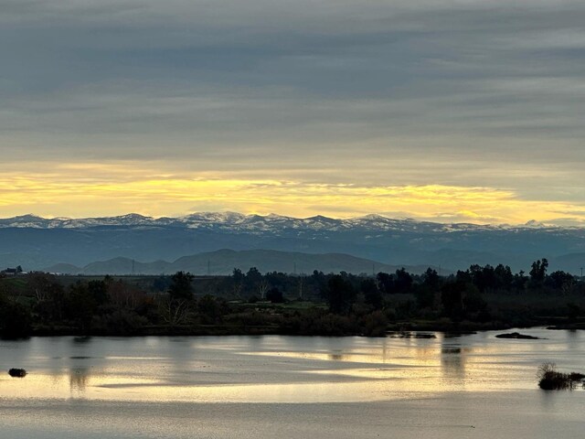 4918 W Bluff Ave, Fresno, CA 93722 - property view of water with a mountain view