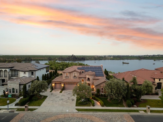 4918 W Bluff Ave, Fresno, CA 93722 - view of water feature