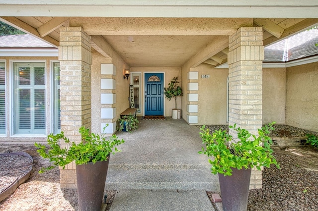 view of property entrance