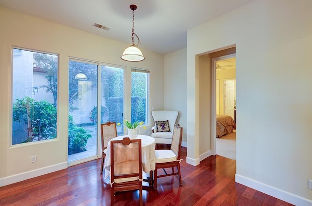 172 Omaha Ave, Clovis, CA 93619 - living area with wood finished floors and baseboards