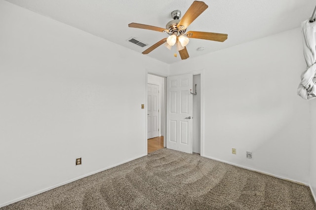 4462 N Manila Ave, Fresno, CA 93727 - carpeted empty room with a ceiling fan and a smoke detector