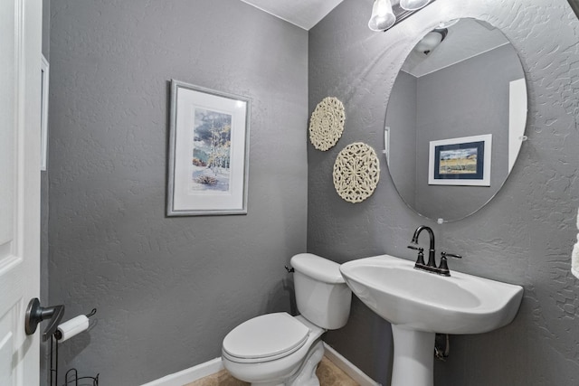1389 Vineyard Pl, Hanford, CA 93230 - bathroom featuring a sink and toilet