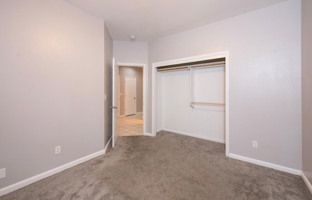7224 N Bonadelle Ave, Fresno, CA 93720 - unfurnished bedroom with carpet flooring, baseboards, and a closet