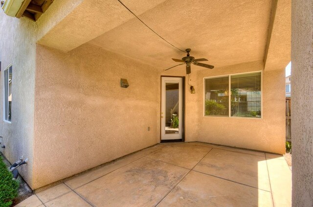 619 W Casanova Ln, Clovis, CA 93619 - view of patio featuring a ceiling fan