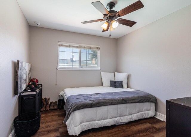 927 W Pico, Clovis, CA 93612 - bedroom featuring a ceiling fan, baseboards, and wood finished floors