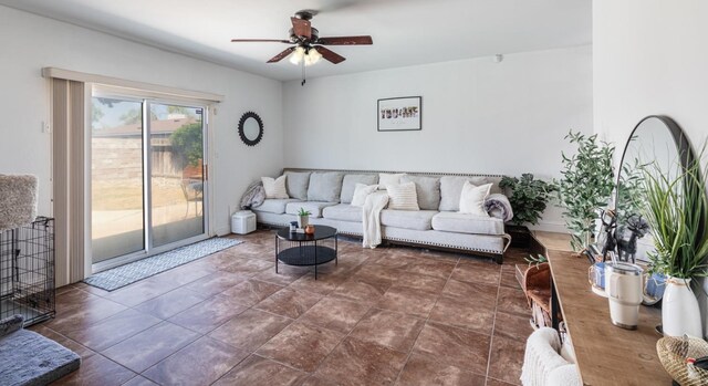 927 W Pico, Clovis, CA 93612 - living room with a ceiling fan