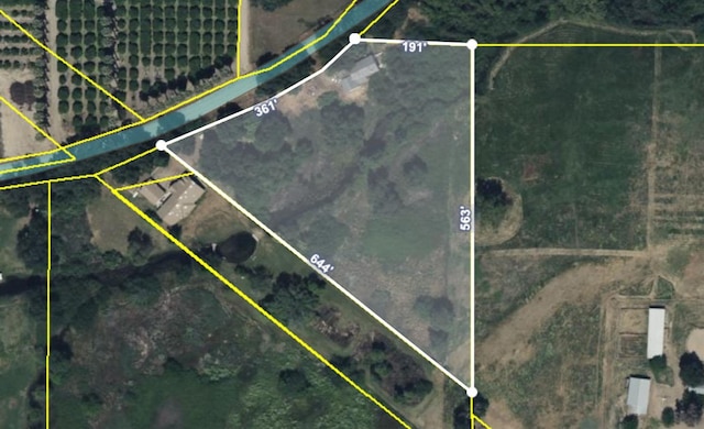 17231 E Trimmer Springs Rd, Sanger, CA 93657 - aerial map of property and surrounding area