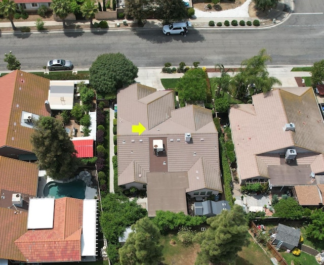 drone / aerial view with a residential view