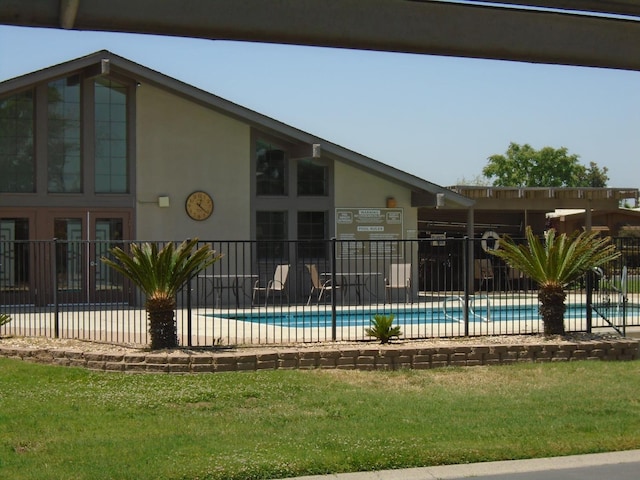 860 E Grangeville Blvd Unit 153, Hanford, CA 93230 - view of community pool