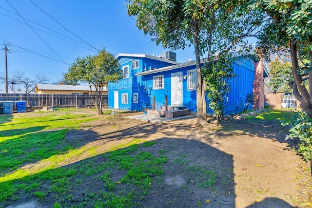 1920 E Pico Ave, Fresno, CA 93726 - view of front of property with board and batten siding