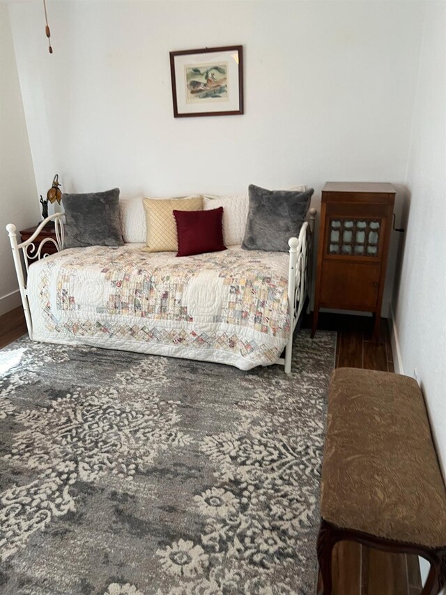 9552 N Whitehouse Dr, Fresno, CA 93720 - bedroom featuring wood finished floors and baseboards