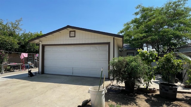view of detached garage