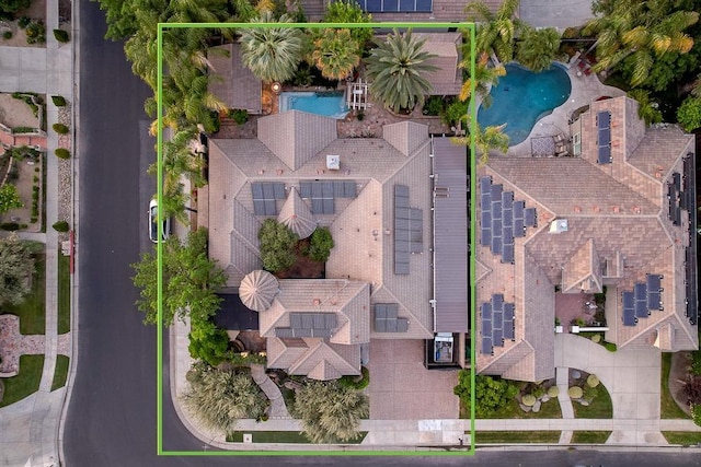 71 Omaha Ave, Clovis, CA 93619 - view of property location with a pool area and property parcel outlined