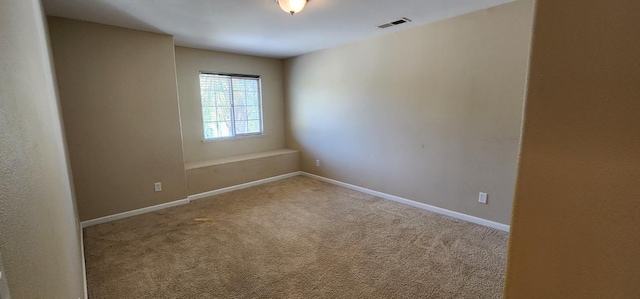 5360 E Heaton Ave, Fresno, CA 93727 - carpeted spare room featuring baseboards