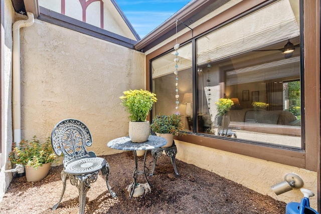 2827 W Compton Ct, Fresno, CA 93711 - view of patio / terrace