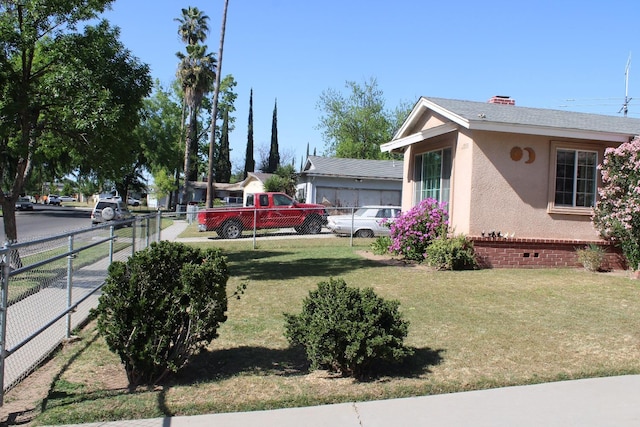 1939 S Sierra Vista Ave, Fresno, CA 93702 - view of yard featuring fence