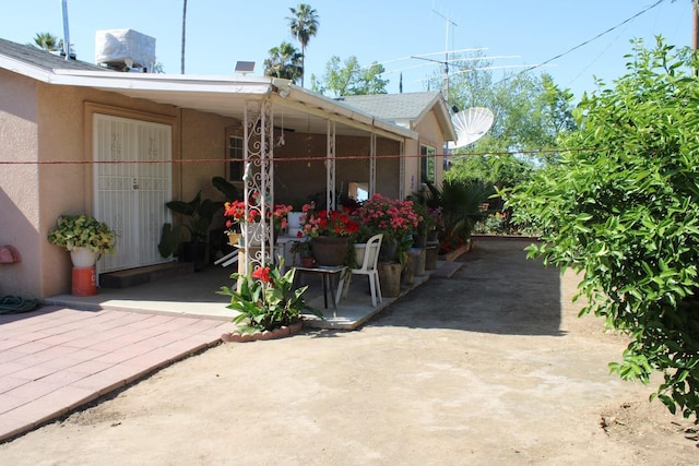1939 S Sierra Vista Ave, Fresno, CA 93702 - view of patio